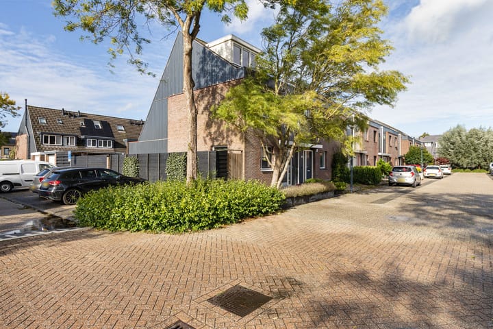 Photo 30 of Van Goghhof 79