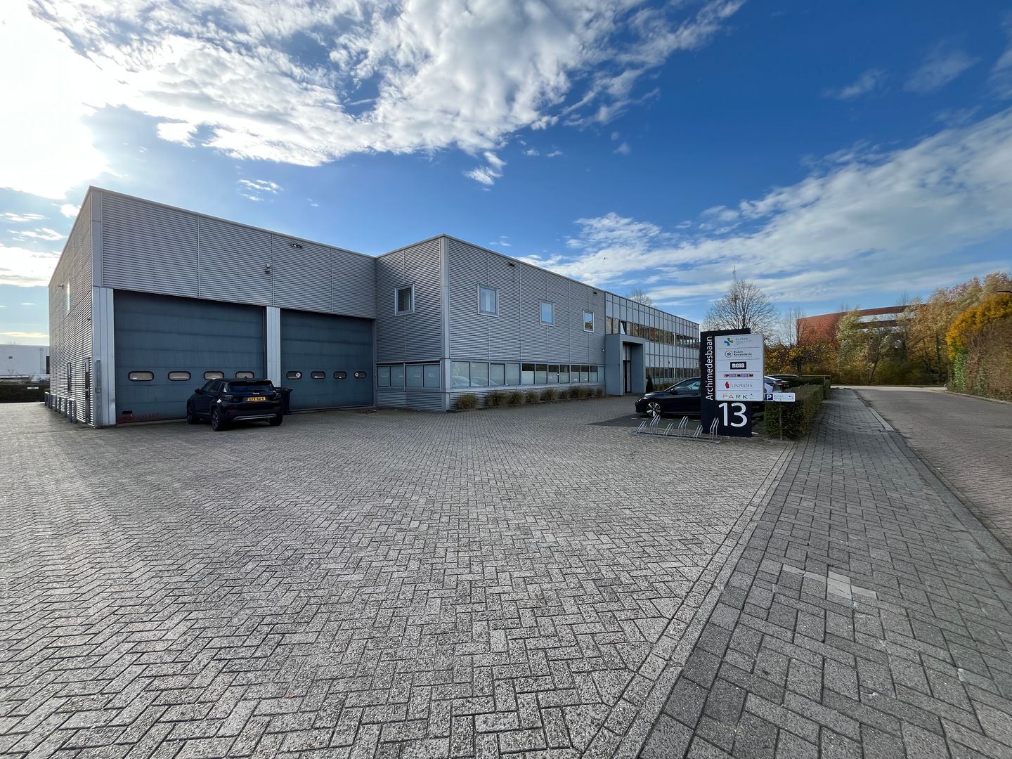 View photo 2 of Archimedesbaan 13