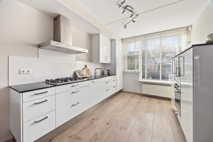 Foto 10 van Rivierenlaan 77