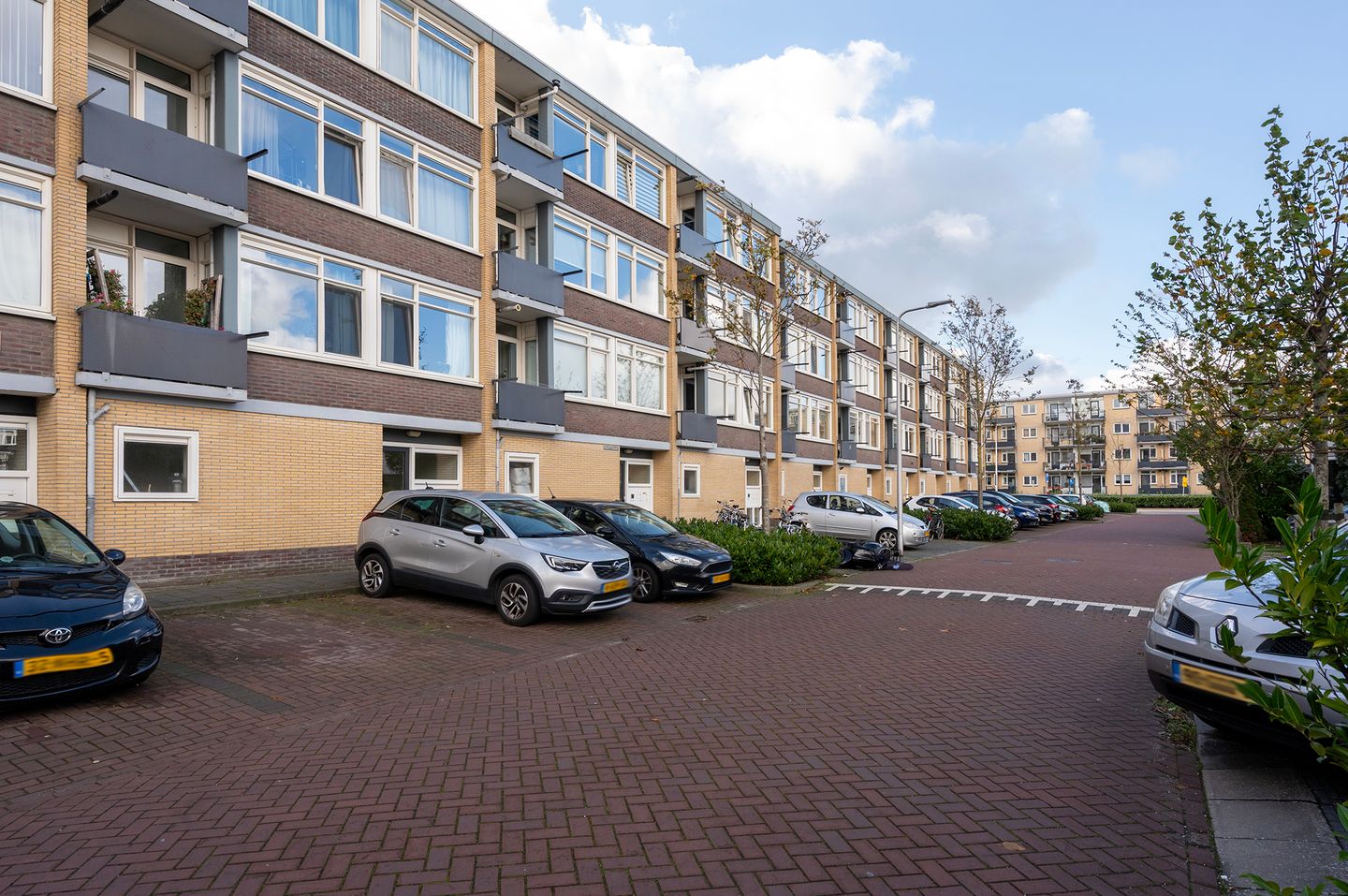 Photo 25 of Raafstraat 64