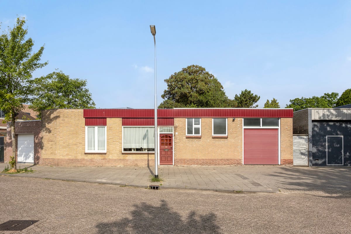 View photo 1 of Lannerstraat 59