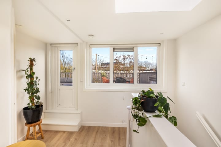 Photo 20 of Crynssenstraat 68-3