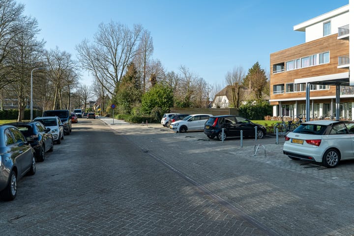 Photo 24 of Jellingastraat 55