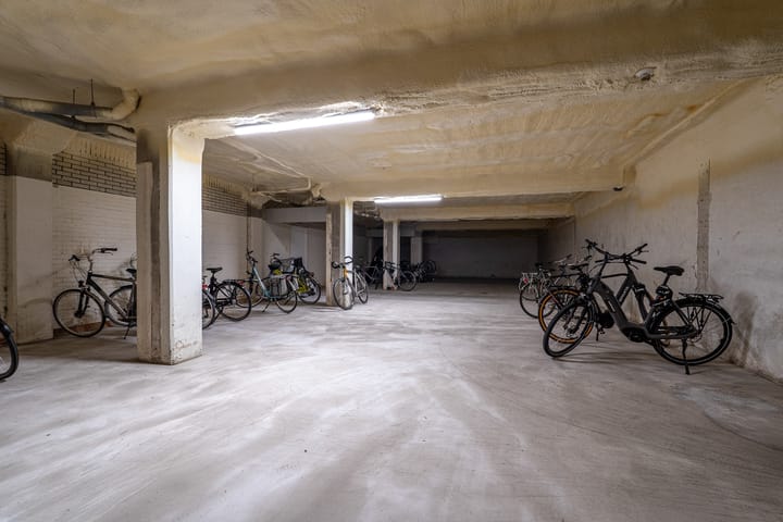 Photo 28 of Jellingastraat 55