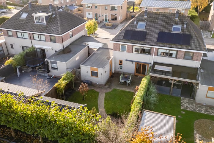 Foto 2 van van Aylvastraat 7