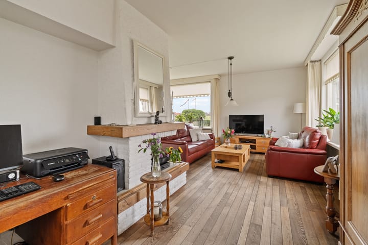 Photo 10 of Zwarteweg 18