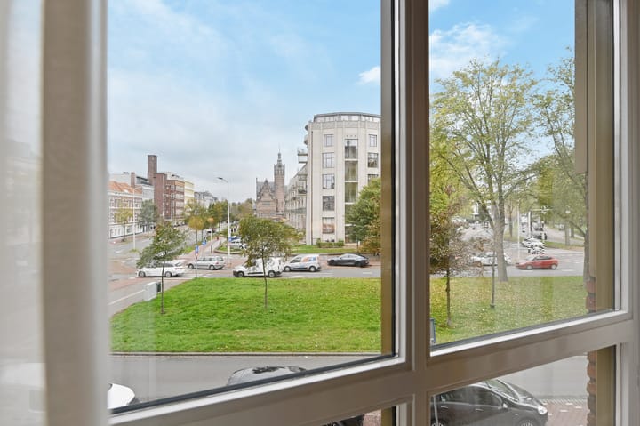 Photo 19 of Carnegielaan 64