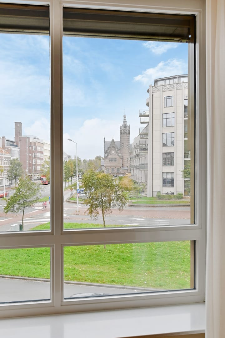 Photo 24 of Carnegielaan 64