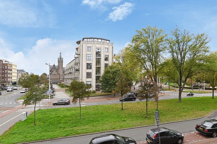 Photo 28 of Carnegielaan 64