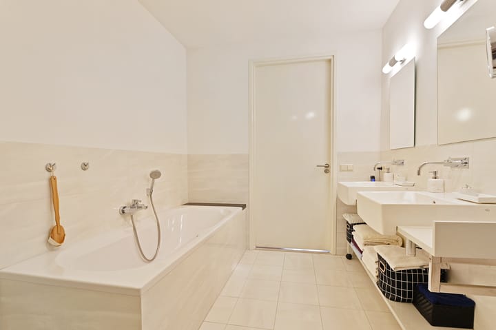 Photo 39 of Carnegielaan 64