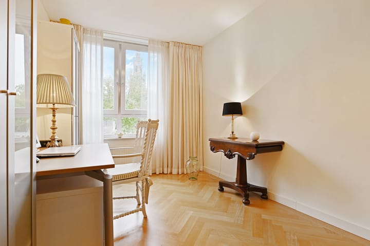 Photo 43 of Carnegielaan 64