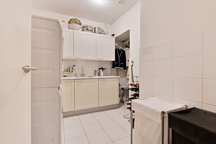 Photo 46 of Carnegielaan 64