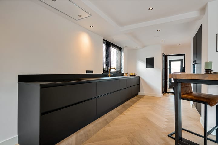 Photo 4 of Buttingasingel 21