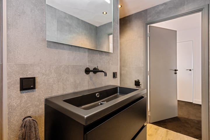 Photo 27 of Buttingasingel 21