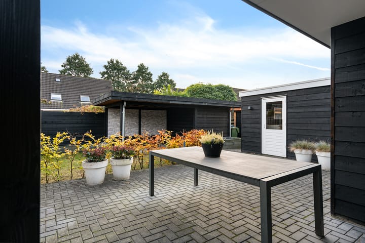 Photo 34 of Buttingasingel 21