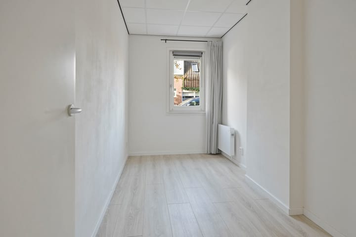 Photo 10 of Brongouw 60-B