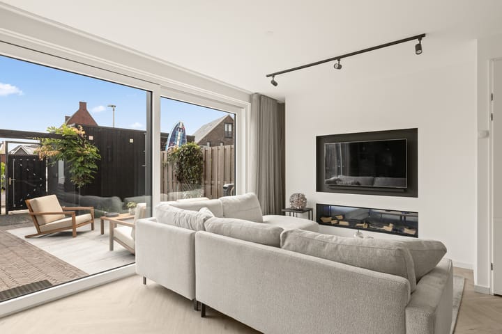 Foto 10 van Tiellaan 98