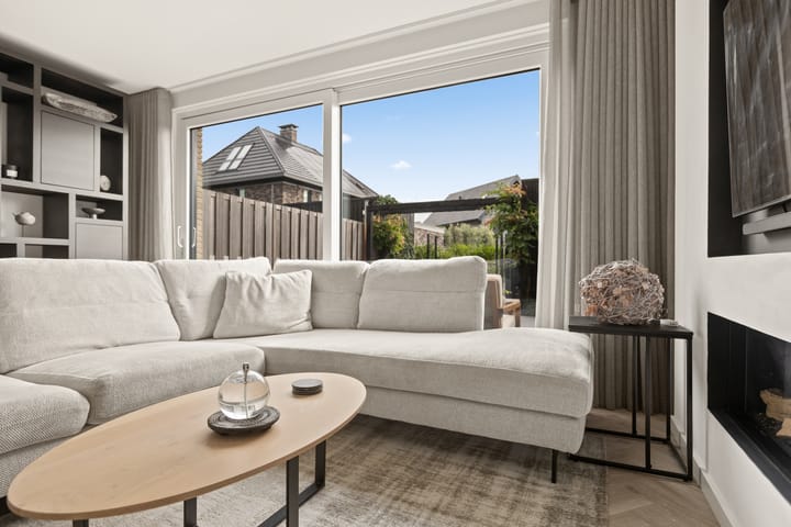 Foto 13 van Tiellaan 98