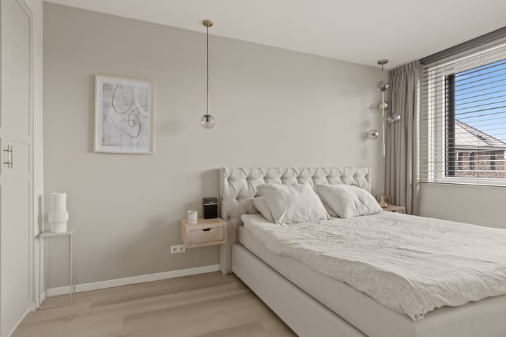 Foto 32 van Tiellaan 98