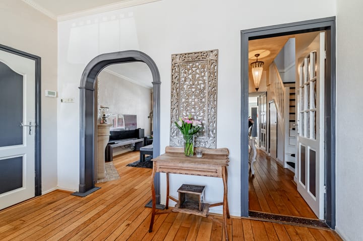 Photo 10 of Bronckhorststraat 81