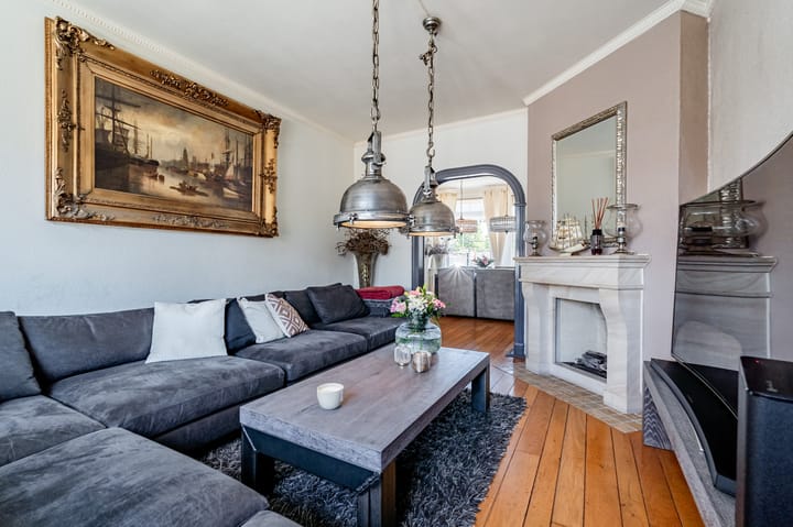 Photo 14 of Bronckhorststraat 81