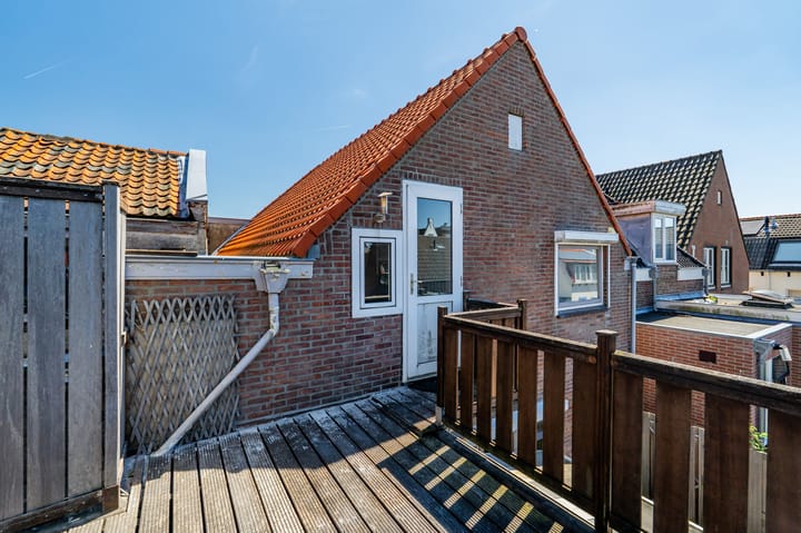 Photo 42 of Bronckhorststraat 81