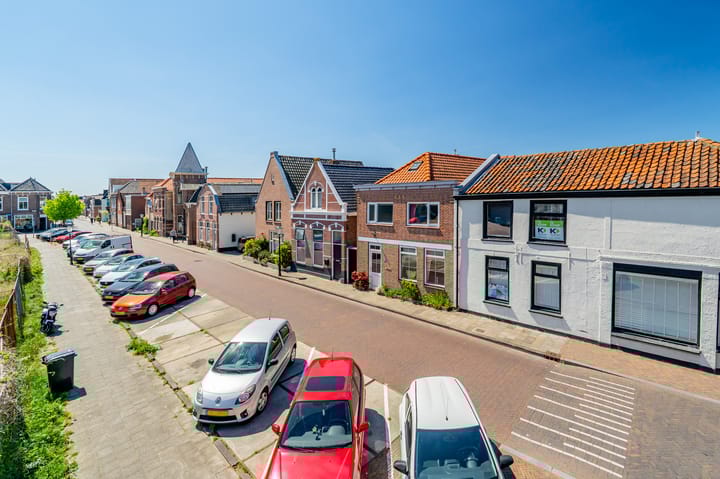 Photo 46 of Bronckhorststraat 81