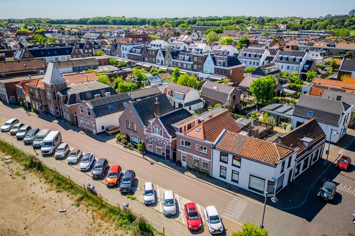 Photo 52 of Bronckhorststraat 81