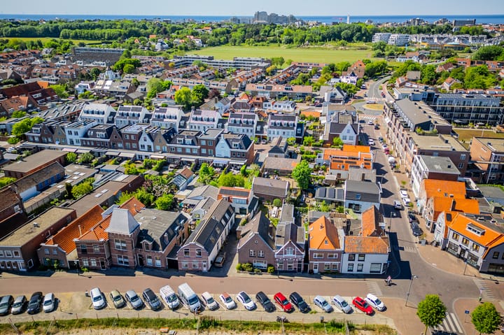 Photo 53 of Bronckhorststraat 81