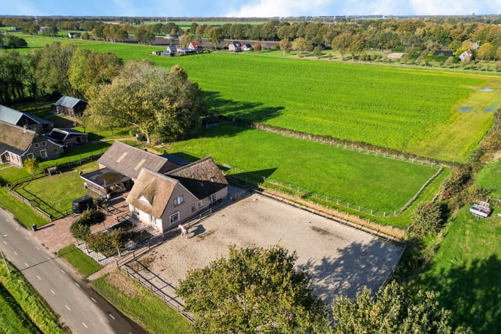 Ballast 44 main image