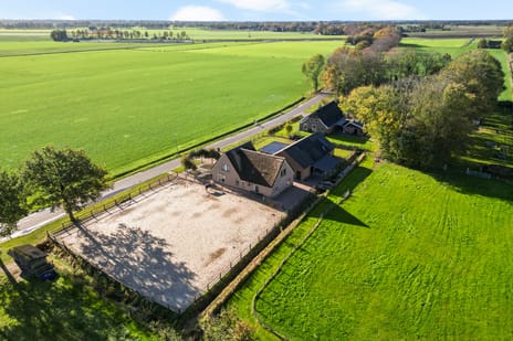 Ballast 44 secondary image