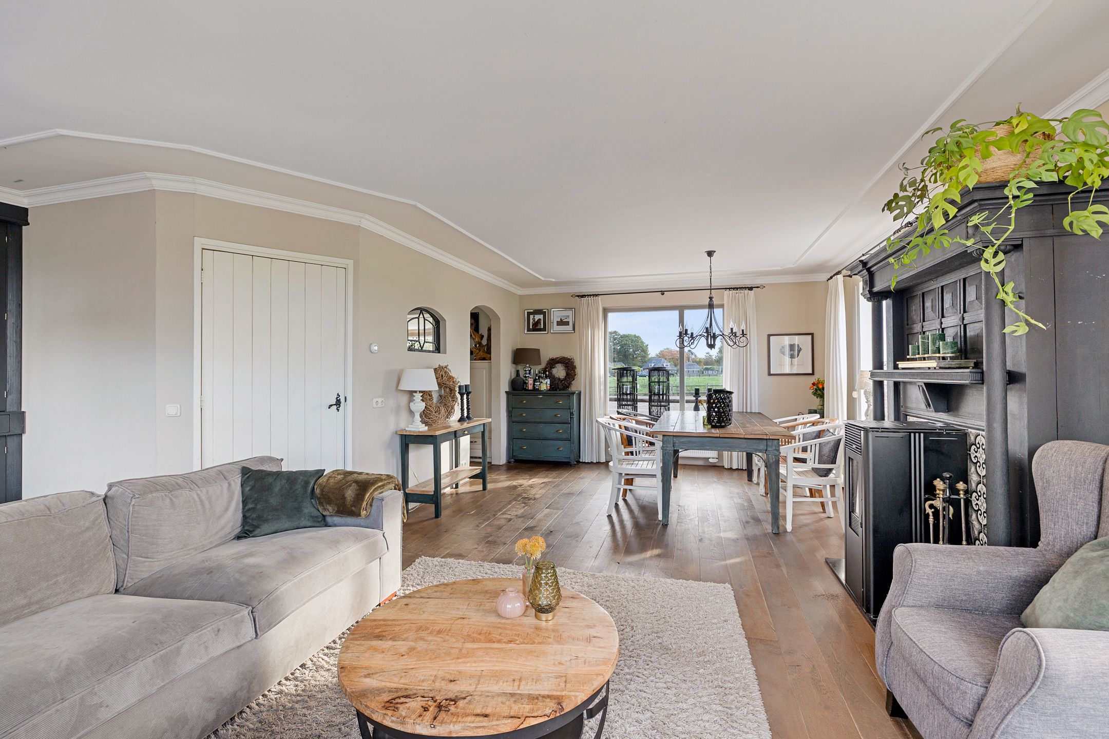 Photo 3 of Ballast 44