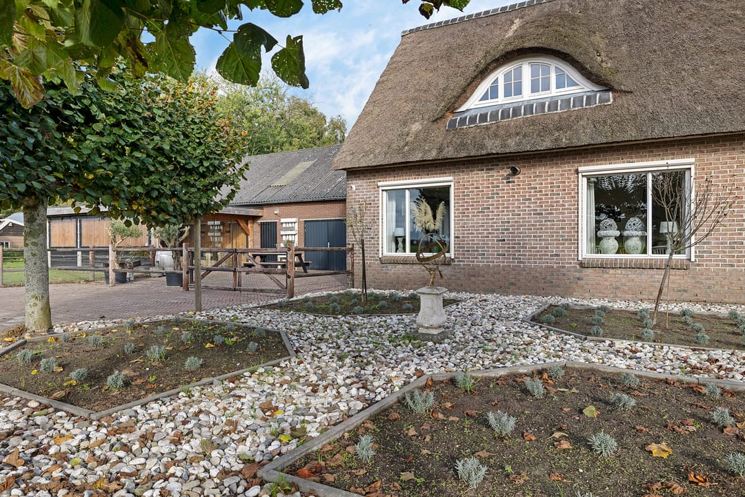 Photo 7 of Ballast 44