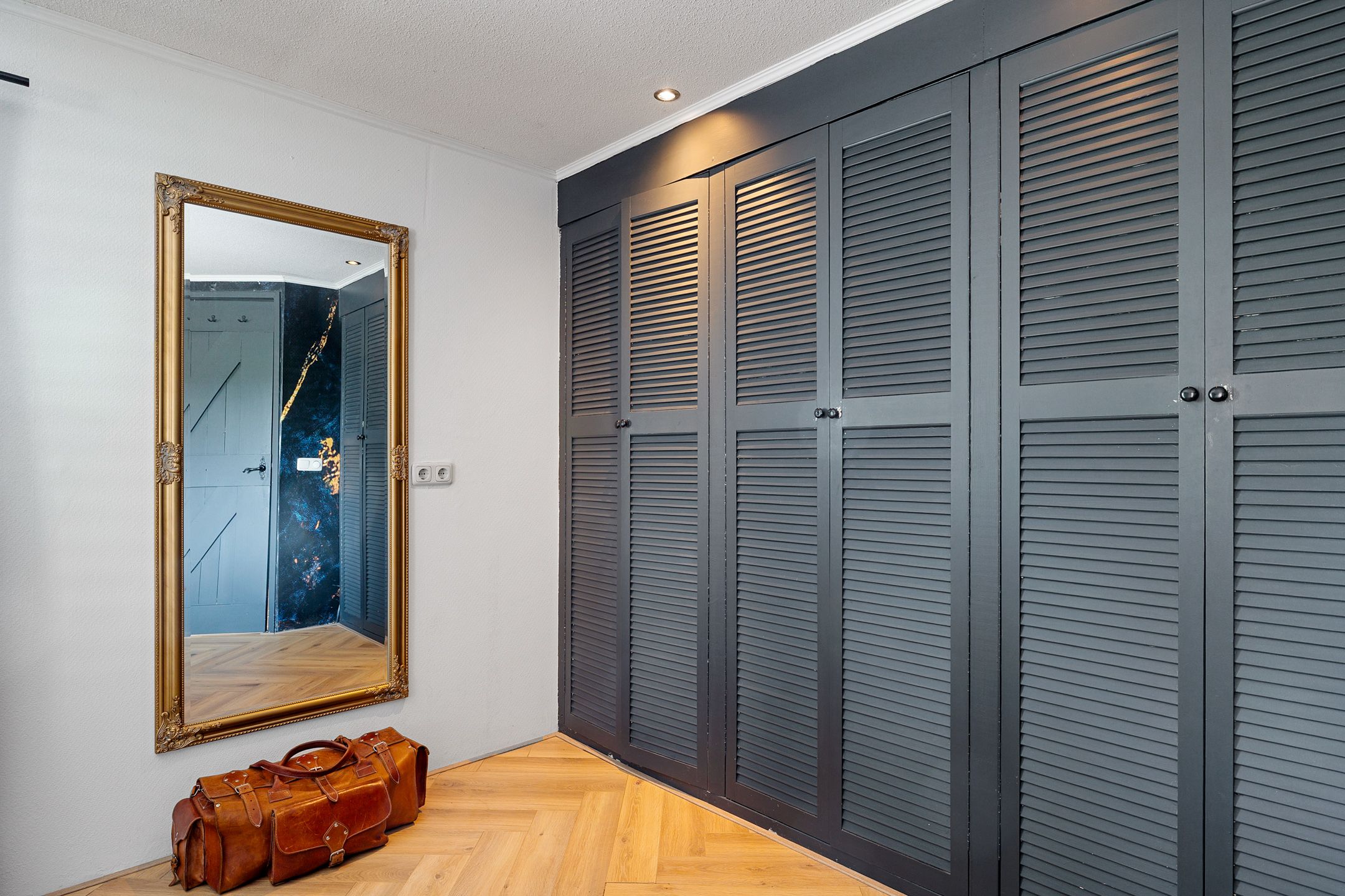 Photo 24 of Ballast 44