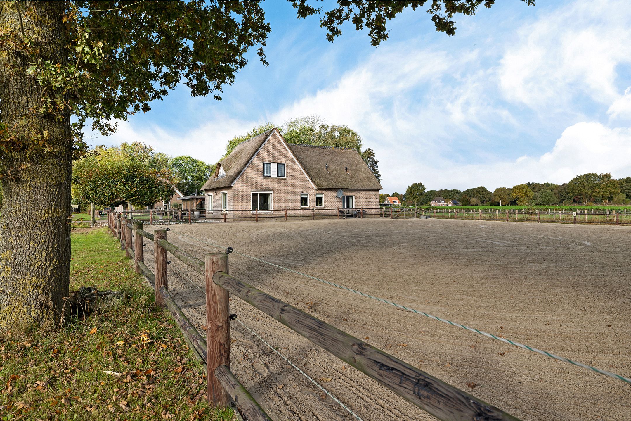 Photo 48 of Ballast 44