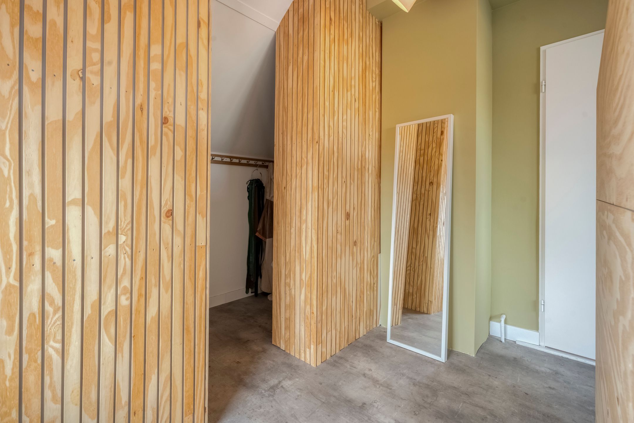 Foto 33 van Thomas à Kempislaan 16-A