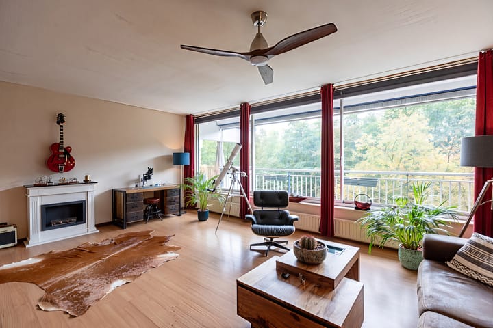 Foto 11 van Adama van Scheltemaplein 52