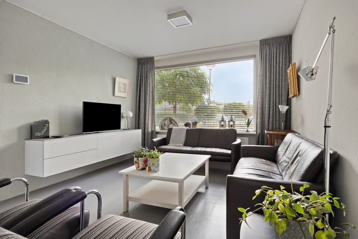 Photo 8 of Peerlenburgh 37