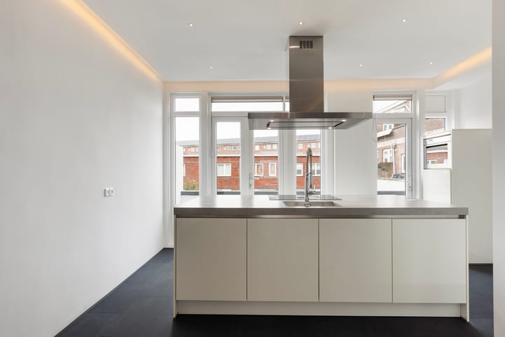 Photo 27 of Daltonstraat 41