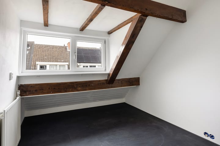 Photo 38 of Daltonstraat 41