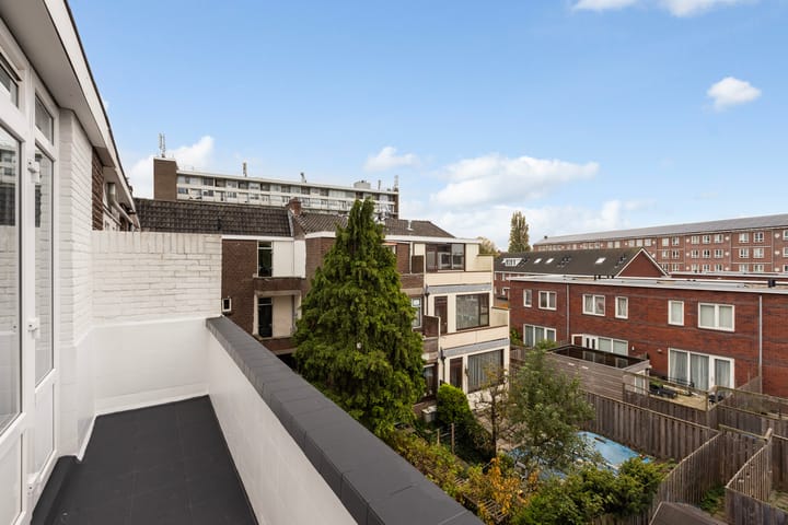 Photo 42 of Daltonstraat 41