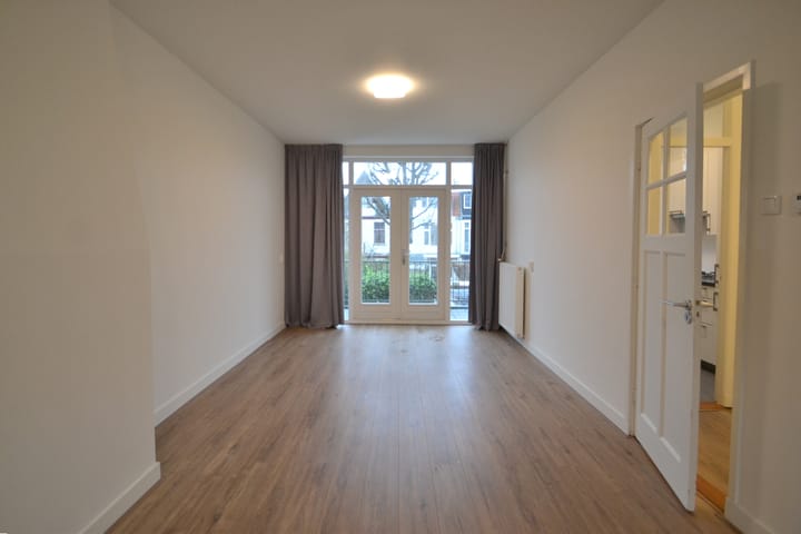 Photo 4 of Drie Octoberstraat 20-A