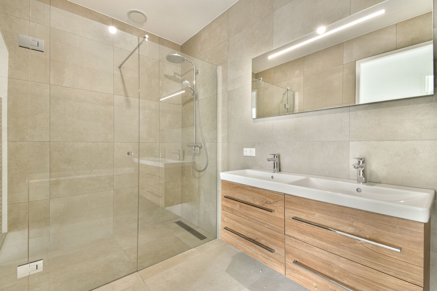 Foto 14 van Grasweg 486