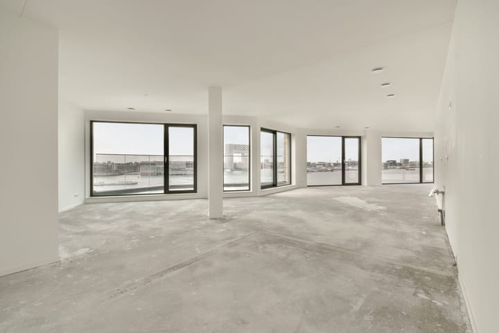 Photo 8 of Grasweg 490