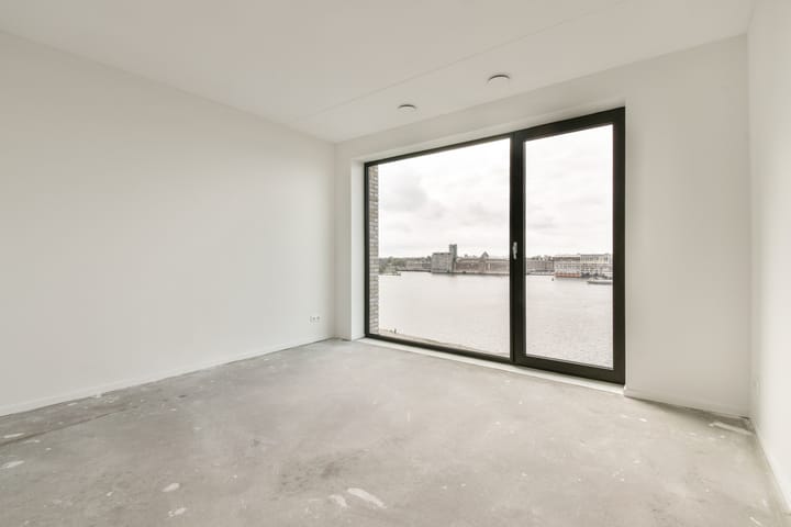 Photo 13 of Grasweg 490