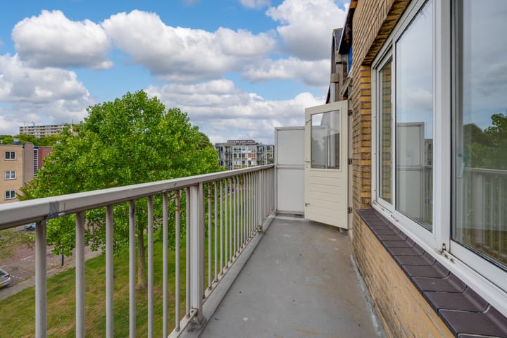 Foto 17 van Louis de Visserstraat 7