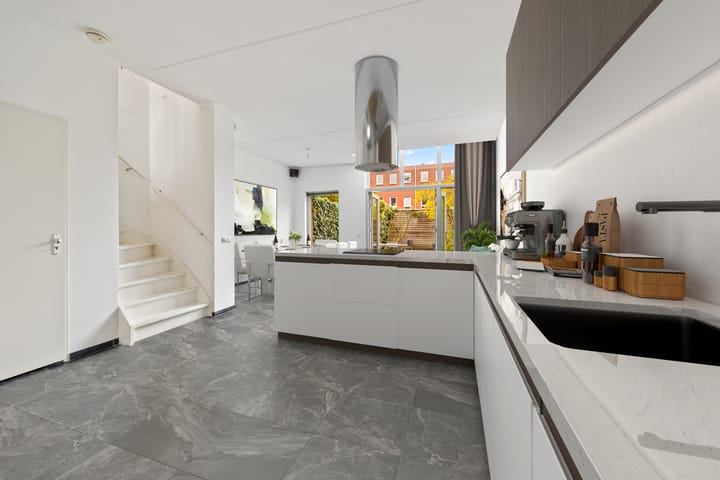 Foto 15 van Amalia van Solmsstraat 78