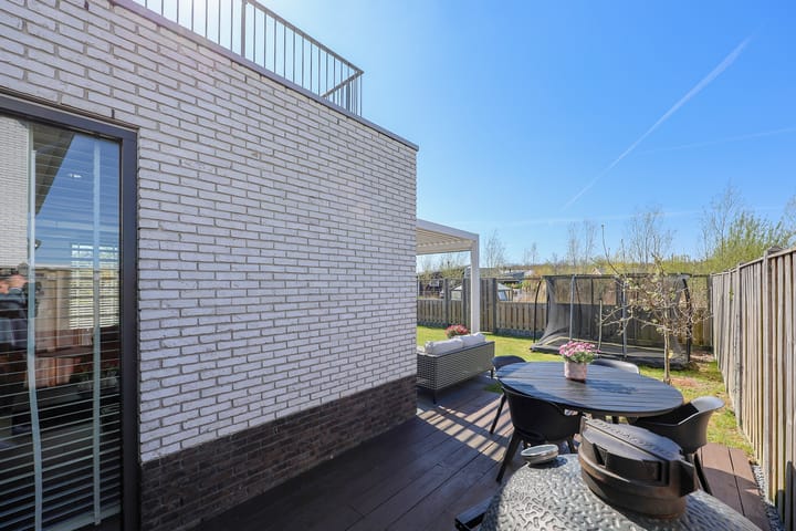 Foto 44 van Galileo Galileistraat 44