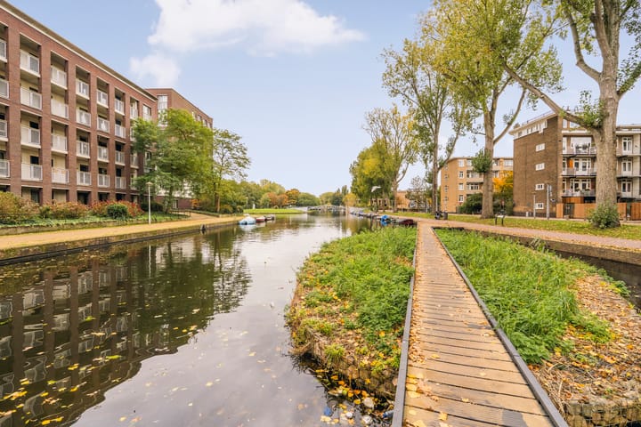 Photo 39 of Joos Banckersweg 25-4