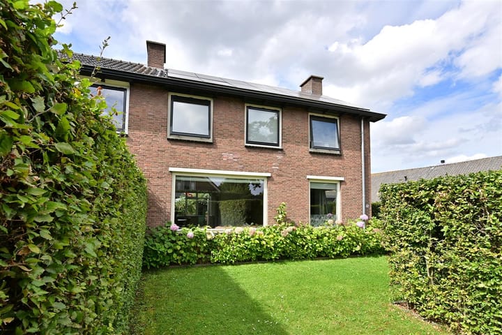 Photo 2 of Nieuw-Loosdrechtsedijk 76